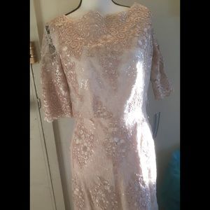 New Tahiri sequined embroidered dress